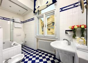 Hotel Paris Prague | Praha 1 | Koupelna v pokoji Executive